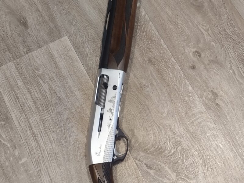 Продам інерційну рушницю Ozkan Arms FX-12