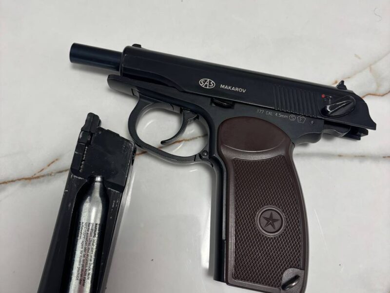 Пневматичний пістолет Макарова SAS blowback