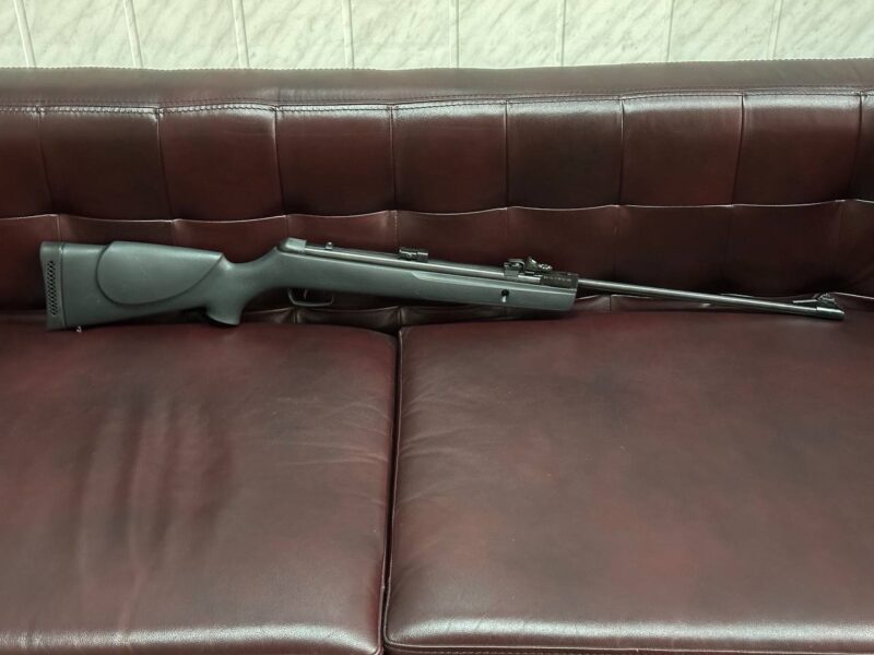 Пневматична гвинтівка Gamo shadowmatic 4.5