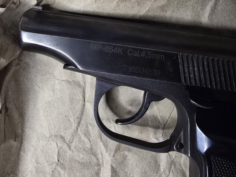 Пістолет пневматичний Baikal MP-654K MAKAROV