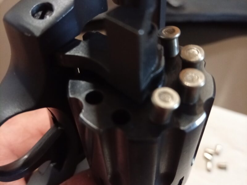 Продам револьвер под патрон Флобера Сафари 441 f