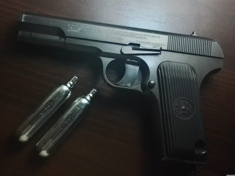 Пневматичний пістолет Crosman C-TT