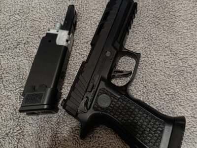 Пневматический пистолет с блоубеком sig sauer