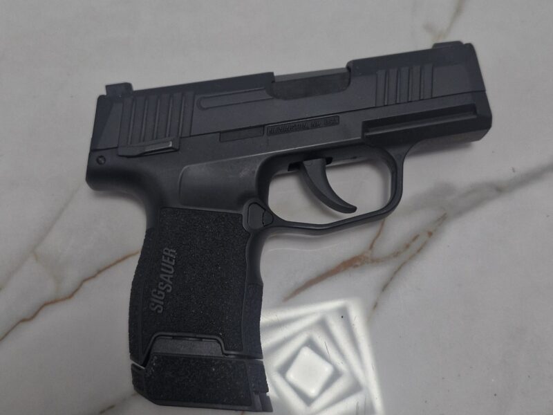 Пневматичний пістолет Sig Sauer p365