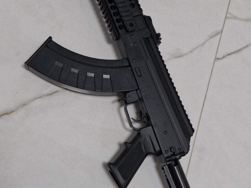 Пневматичний автомат AK-1