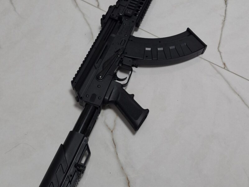 Пневматичний автомат AK-1
